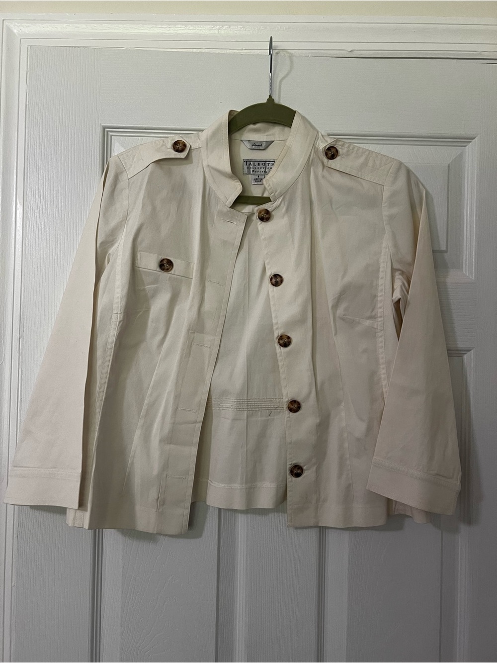 Talbots Women’s 8 Regular Beige Short Button Front Collared Stretch Jacket